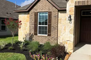 1006 Old Vine, Brenham, TX 77833 - Photo 2