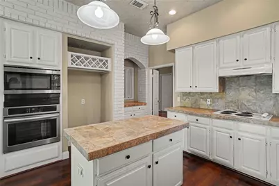 835 Maplewood Falls Court, Houston, TX 77062 - Photo 14