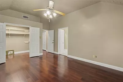 835 Maplewood Falls Court, Houston, TX 77062 - Photo 22