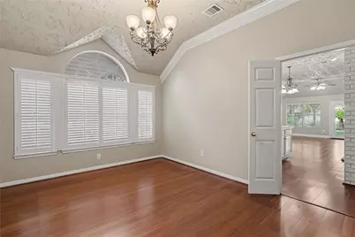 835 Maplewood Falls Court, Houston, TX 77062 - Photo 6
