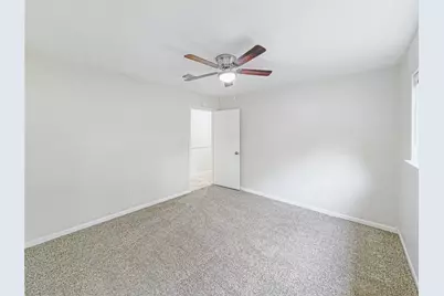 7323 Tall Pines Drive, Houston, TX 77088 - Photo 28