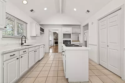 15411 Lago Villa Drive, Tomball, TX 77377 - Photo 24