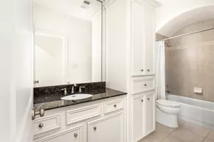 107 Wynden Trace Ln, Houston, TX 77056 - Photo 38