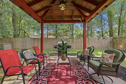 511 Chateau Woods Parkway Drive, Conroe, TX 77385 - Photo 18