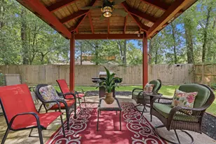 511 Chateau Woods Pkwy Dr, Conroe, TX 77385 - Photo 18