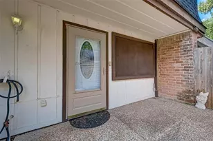 12054 Mighty Oak Dr, Houston, TX 77066 - Photo 2