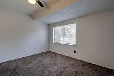 12054 Mighty Oak Drive #B, Houston, TX 77066 - Photo 6