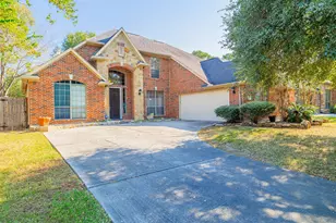 3314 Crimson Maple Ct, Houston, TX 77345 - Photo 2