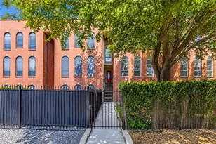 1322 Emancipation Ave, Houston, TX 77003 - Photo 2