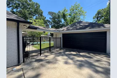 13811 Pebblebrook Drive, Houston, TX 77079 - Photo 30