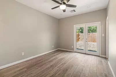 4645 Larkspur Street, Houston, TX 77051 - Photo 10