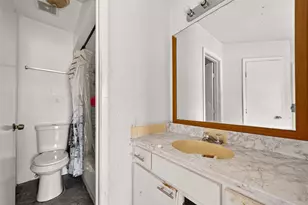 12651 Ashford Meadow Dr, Houston, TX 77082 - Photo 26