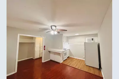 8803 Timberside Drive #4, Houston, TX 77025 - Photo 2