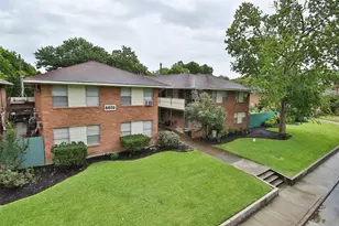8803 Timberside Dr, Houston, TX 77025 - Photo 10