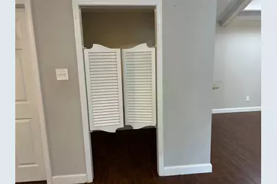 1805 King Arthur Court, Pinehurst, TX 77630 - Photo 16