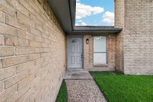 1606 Westfork Dr, Katy, TX 77449 - Photo 2