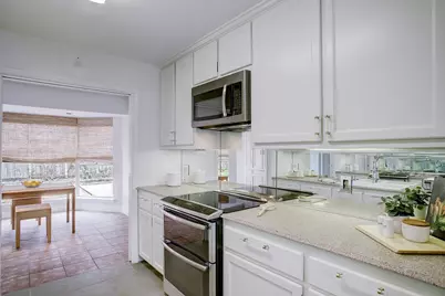 2228 Addison Road, Houston, TX 77030 - Photo 10