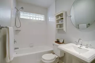 2228 Addison Rd, Houston, TX 77030 - Photo 22