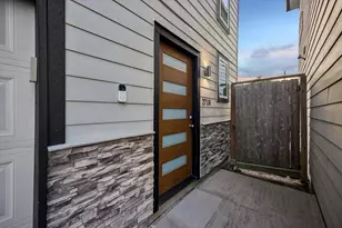 2718 Anita St, Houston, TX 77004 - Photo 24