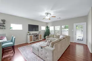 208 Summer Pine Ct, Conroe, TX 77304 - Photo 10