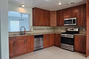 8435 Battleoak Dr, Houston, TX 77040 - Photo 4