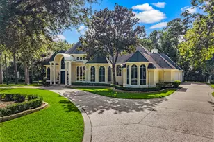 3 N Benton Woods Cir, The Woodlands, TX 77382 - Photo 2