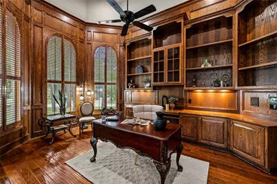 3 N Benton Woods Circle, The Woodlands, TX 77382 - Photo 8