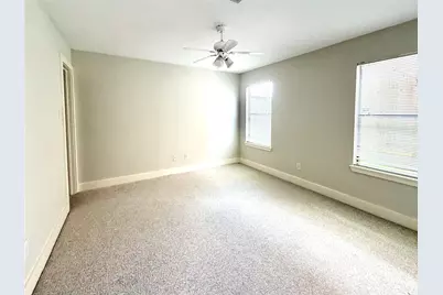 6418 Ferris Drive #3, Houston, TX 77081 - Photo 8