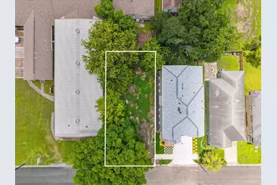 1318 E 34th Street, Houston, TX 77022 - Photo 1