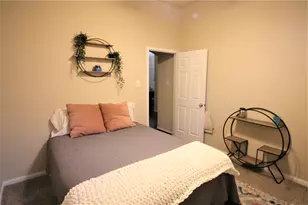 2409 Avalon Trace Ln, Pearland, TX 77581 - Photo 12