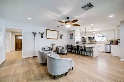 2824 E Palm Circle, Galveston, TX 77551 - Photo 16