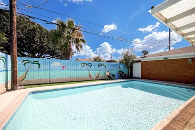 2824 E Palm Circle, Galveston, TX 77551 - Photo 26