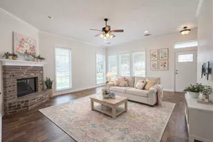 1027 Emerald Dove Ave, College Station, TX 77845 - Photo 2