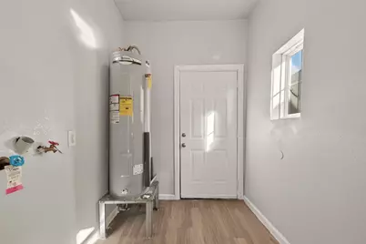 8211 Parnell Street, Houston, TX 77051 - Photo 12