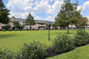 14682 Perthshire Rd, Houston, TX 77079 - Photo 36