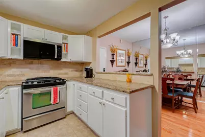 2113 Waugh Drive, Houston, TX 77006 - Photo 14