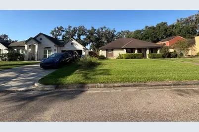 2232 River Oaks Road, West Columbia, TX 77486 - Photo 2