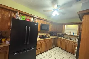 2232 River Oaks Rd, West Columbia, TX 77486 - Photo 8