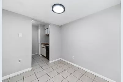 9616 Long Point Road #33, Houston, TX 77055 - Photo 10