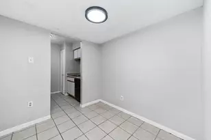 9616 Long Point Rd, Houston, TX 77055 - Photo 10