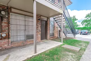 9616 Long Point Rd, Houston, TX 77055 - Photo 8