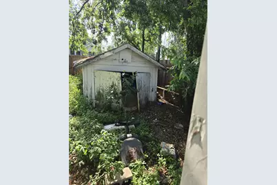 2305 Elysian Street, Houston, TX 77026 - Photo 10