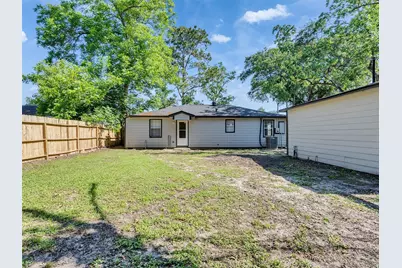 7426 Stephanie Drive, Deer Park, TX 77536 - Photo 22