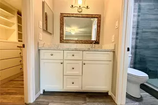 811 Threadneedle St, Houston, TX 77079 - Photo 14