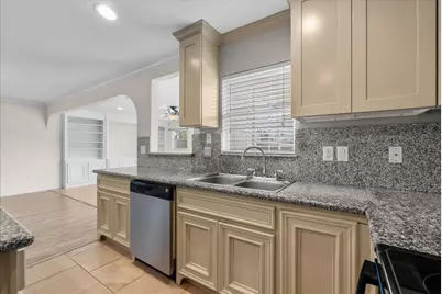 1506 Harbor View Circle, Galveston, TX 77550 - Photo 14