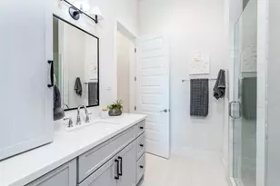 2311 Saxon Dr, Houston, TX 77018 - Photo 32