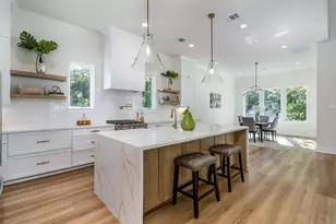 2311 Saxon Dr, Houston, TX 77018 - Photo 8