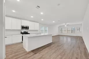 3402 Rolling River Dr, Baytown, TX 77521 - Photo 6