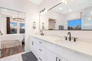 907 Pollard St, Houston, TX 77020 - Photo 24