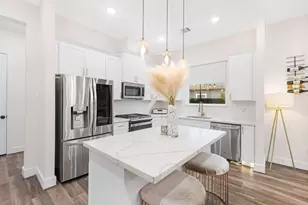 907 Pollard St, Houston, TX 77020 - Photo 14